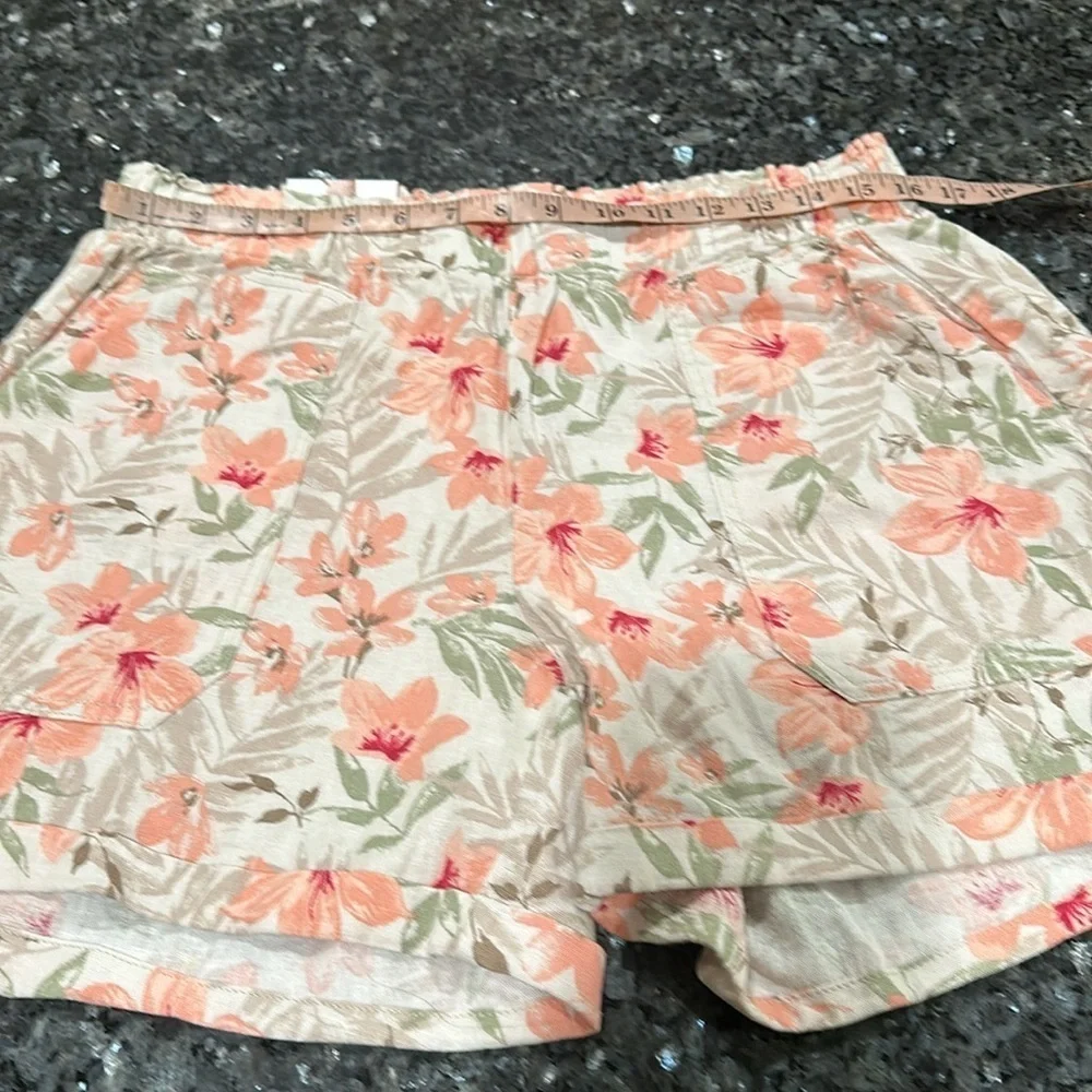 Briggs New York Pink and White Bermudas Relaxed Fit